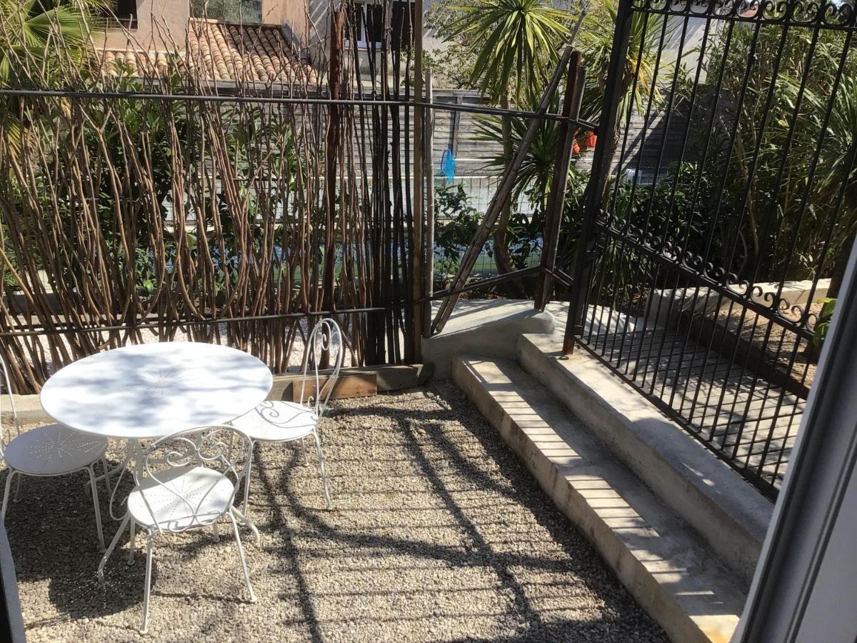 2 Pieces Rez-de-jardin Dans Maison Avec Piscine * Villeneuve-Loubet