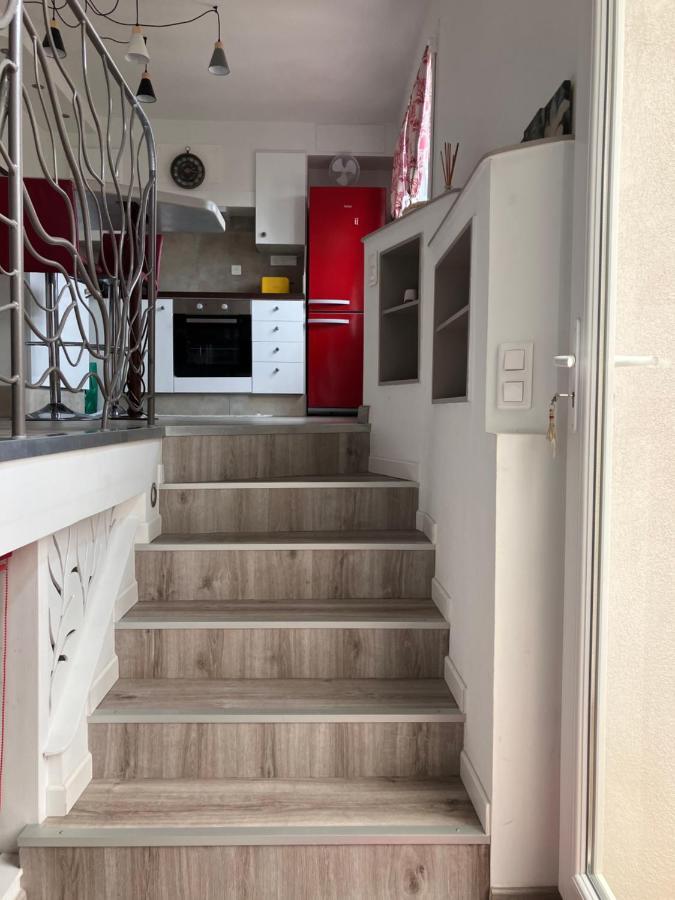 2 Pièces Rez-de-jardin Dans Maison Avec Piscine * Villeneuve-Loubet