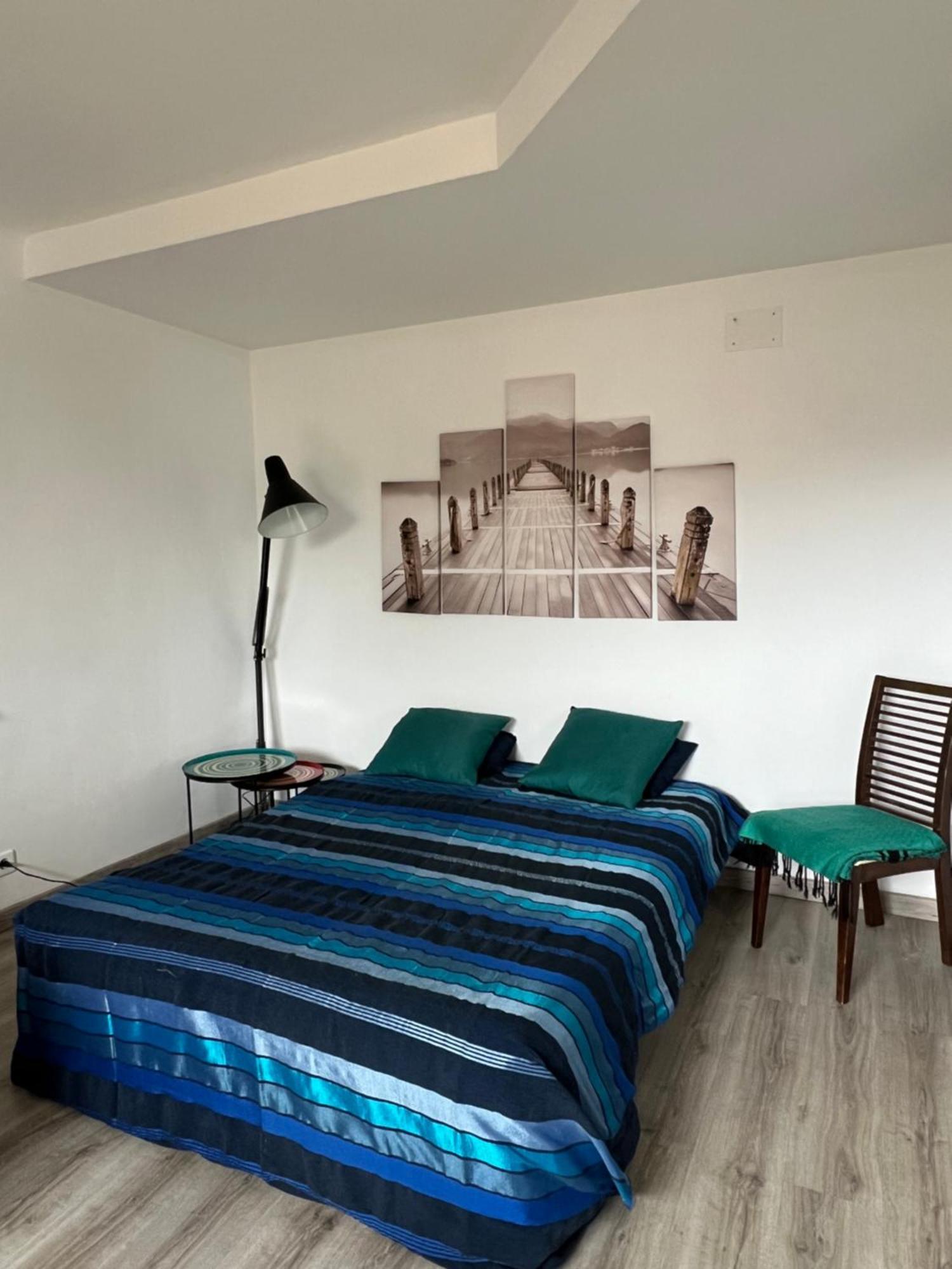 Apartment 2 Pieces Rez-de-jardin Dans Maison Avec Piscine